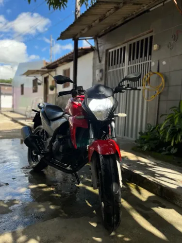 Vendo ou troco cb300