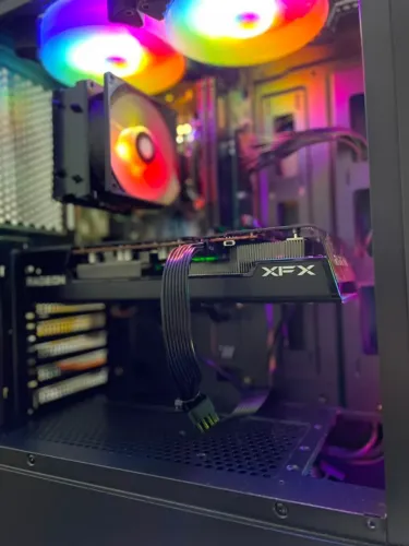 PC Gamer I5 12400F e RX 7600 8GB