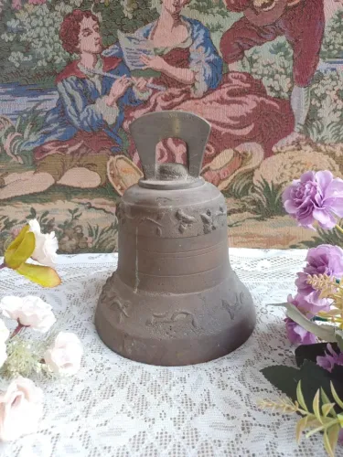 Antigo Sino de bronze maciço 3kg aprox