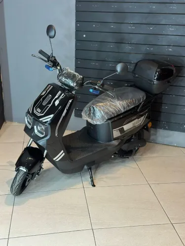Scooter Elétrica Atoon Robo - Autônomia de até 50km 
