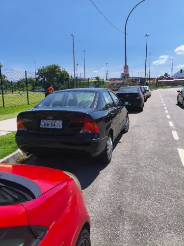 Ford Focus Sedan 1.6/1.6 Flex 8v/16v 4P Mec. 2006