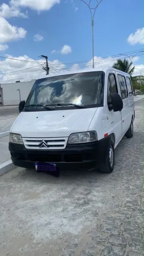 Van em excelente estado de conservação