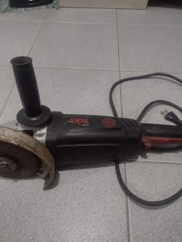 Lixadeira/ Esmerilhadeira de 7" polegadas 110v