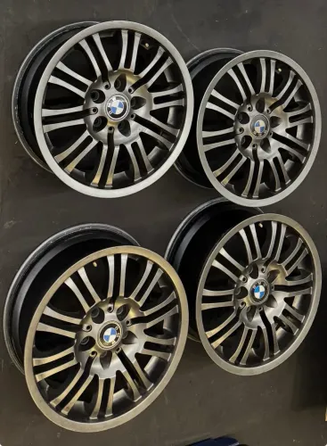 Rodas BMW M3 E46 Aro 17 5x120 - SEM DETALHES 