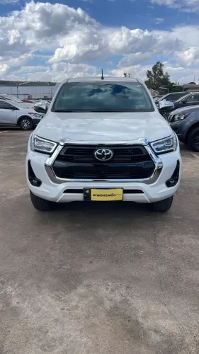 Toyota Hilux CD SRX 4X4 2.8 TDI 16V Diesel Aut. 2025