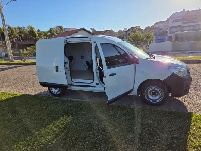Renault Kangoo Advanced 1.6 16V Flex Mec. 2025