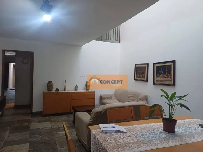 Sobrado com 2 dormitórios à venda, 214 m² por R$ 1.700.000 - Centro - Mogi das Cruzes/SP