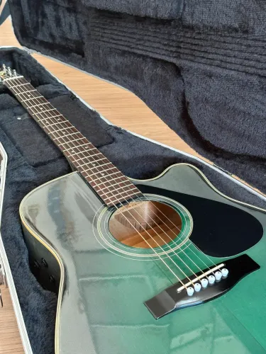 Violão Yamaha + Case Rígido Gator
