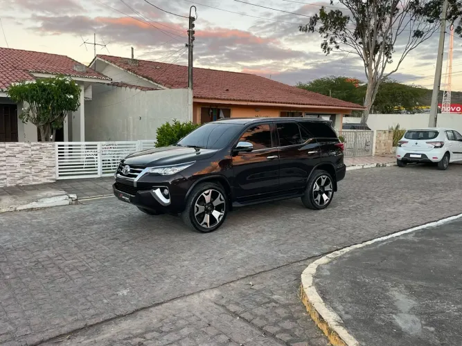 Toyota Hilux SW4 SRV 4X2 2.7 Flex 16V Aut. 2019