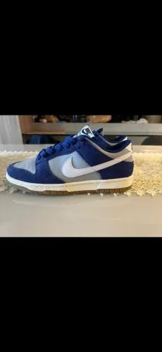 Tenis Nike Dunk Low <br>Motivo da venda ficou apertado no meu pé <br>Nome:Nike Dunk Low SETenis