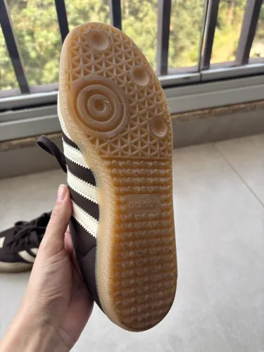 Tênis samba adidas marrom