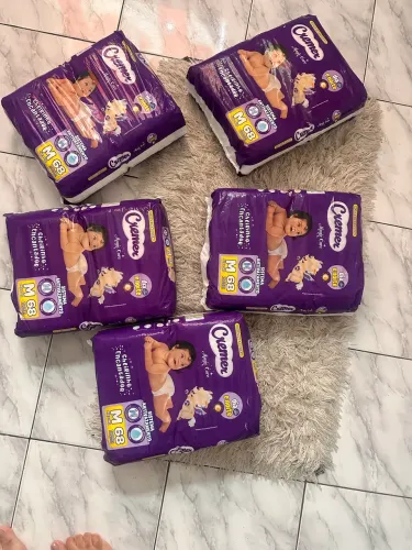 Fraldas vários pacotes não faço entrega 60,00 cada 