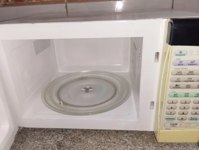 Vendo micro-ondas