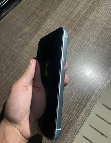 Vende-se IPHONE 15