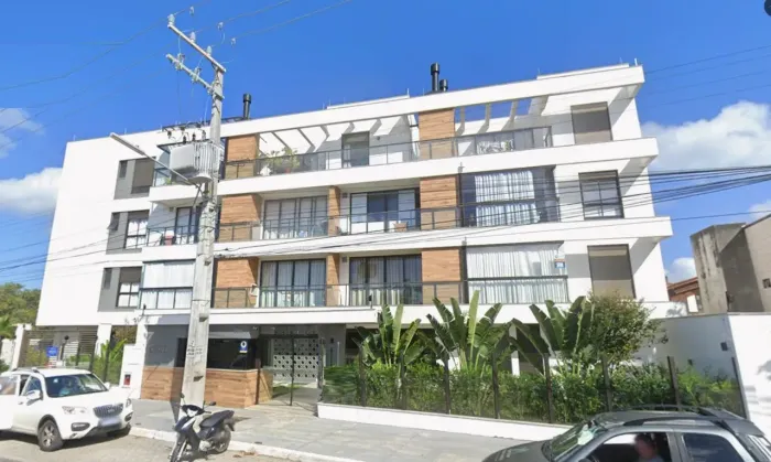 Imóvel para aluguel possui 87 metros quadrados com 2 quartos em Campeche - Florianópolis -