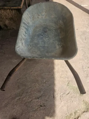 Vendo carro de mão 