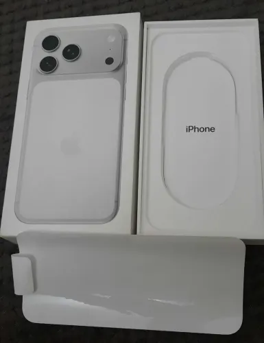 Caixa iphone 17 pro max 