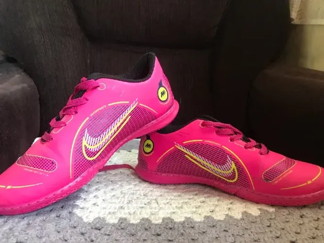 Chuteira Nike Futsal Unissex Tamanho 36