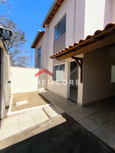 Casa em Rua Cônego Roussin - Villa Real - Sabará/MG