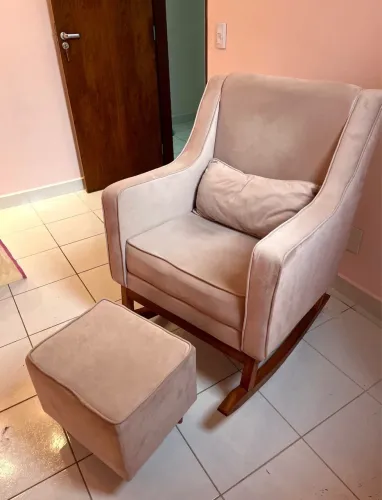 Cadeira de amamentação