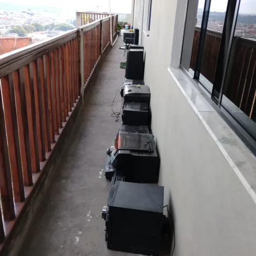 Som antigo tem uma funciona outro não 