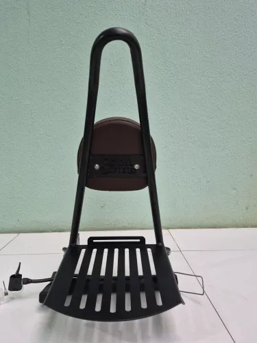 Sissy Bar Alto Ponta Curvada<br>Sissy Bar alto ponta curvada Royal Enfield Classic<br>