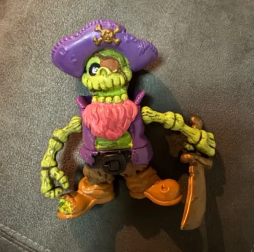 Boneco Skeleton Caveira Pirate Adventures Keenway