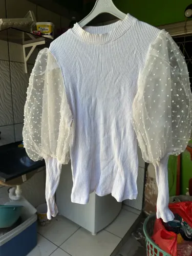 Blusa de manga bufante
