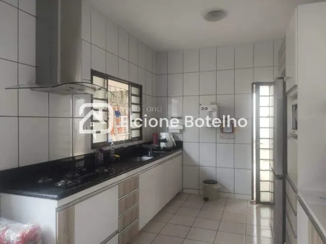 Casa para Aluguel no Bairro Nova Uberlândia 3 Quartos (1 Suíte) e 3 Vagas