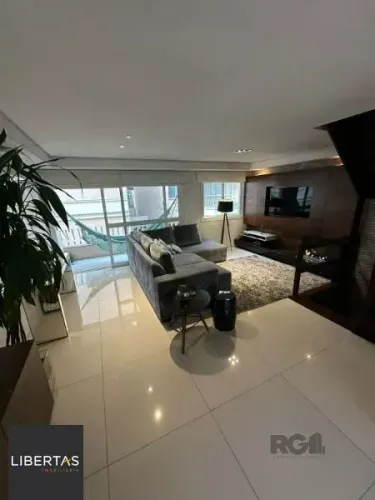 Casa Condominio em Porto Alegre, no bairro Tristeza, com 3 dormitório(s), e 3 ba