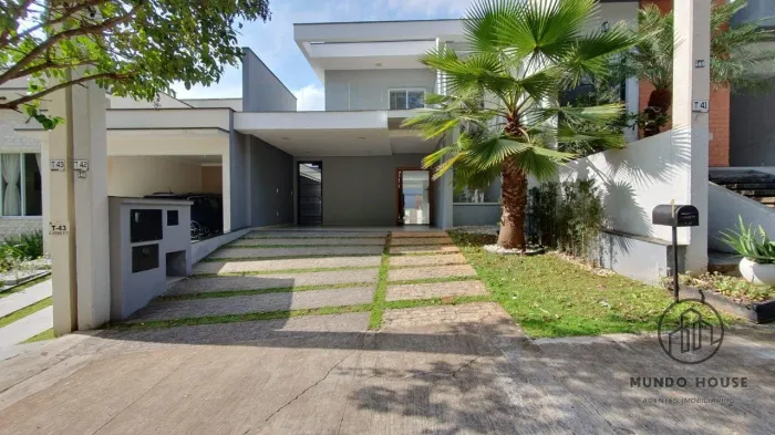 Casa sobrado condomínio Vilaggio milano
