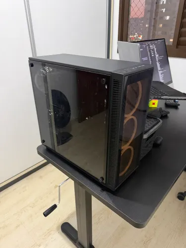 PC Gamer RTX 4060 Ryzen 5 5600 16GB
