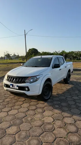 Mitsubishi L200 Tri. Outd. GLX 2.4 CD 4X4 Die. MEC 2023