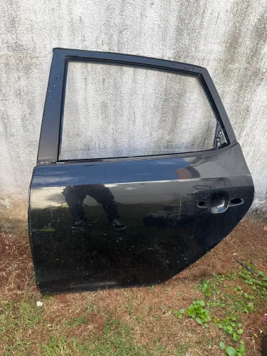 Porta Hyundai i30 Preta (Lado Passageiro) - Para Lanternagem e Pintura