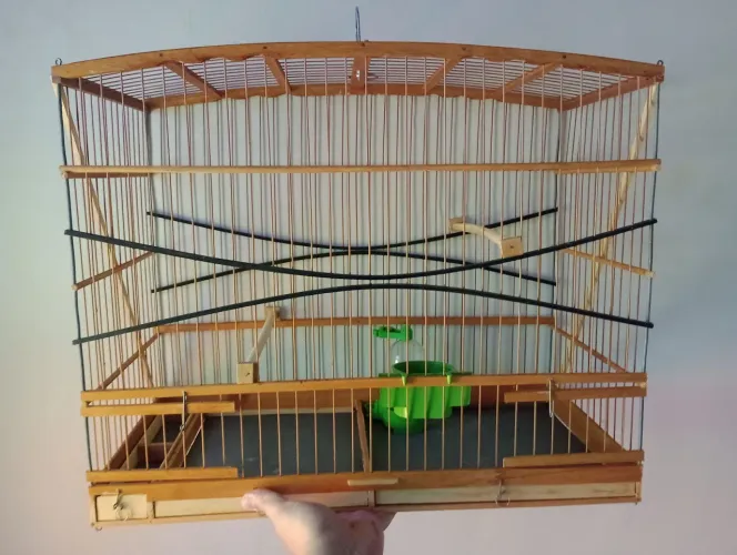 Gaiola (Favor ler o anúncio)