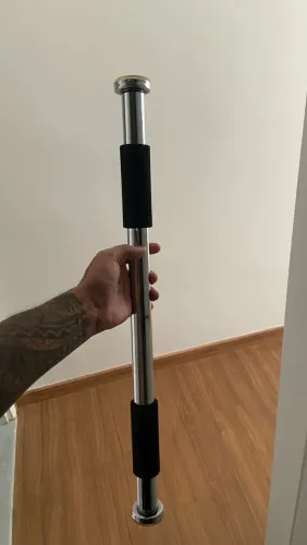 Barra ajustável porta exercícios 