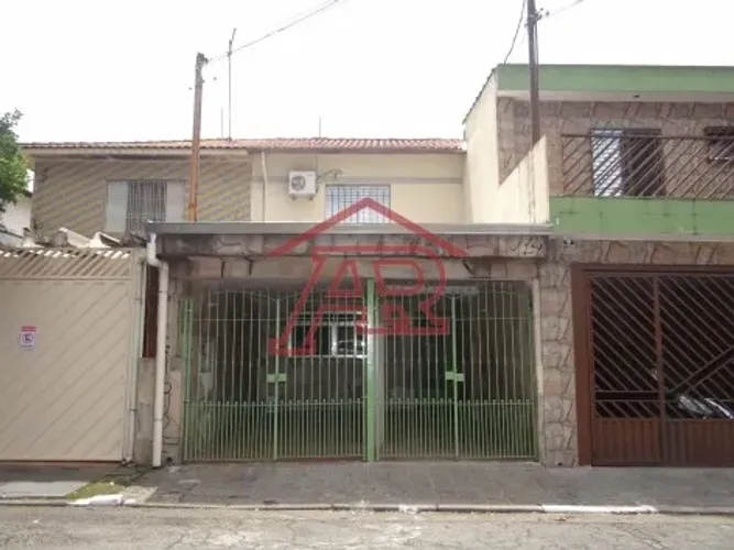 CASA 3 DORMS + VAGA - INDEPENDENTE