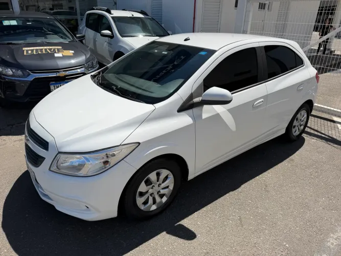 Alugo carro pra uber e 99pop