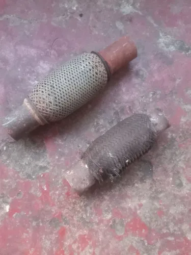 Tubo flexível universal em bom estado de conservação 