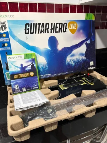 GUITAR HERO XBOX 360 - NA CAIXA