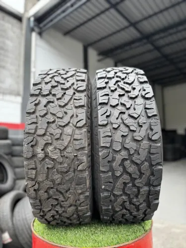 Último Par de pneus 265/70R16 Reformados Vipal - R$ 1k o par