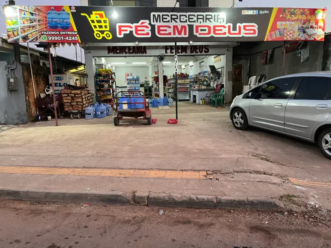 Vendo Comércio em Pleno Funcionamento