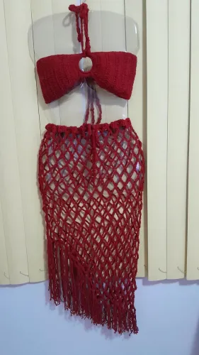 Conjunto praiano todo em crochê feito à mão.