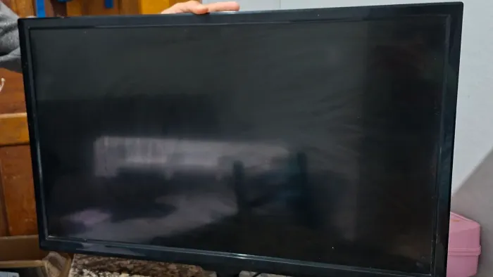 TV PHILCO 32 POLEGADAS USADA E COM DISPLAY QUEIMADO
