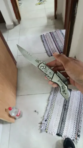 Vende-se canivete pra ir logo !!