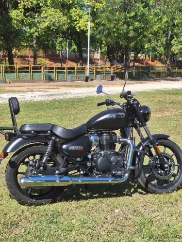 Meteor 350 Stellar Black 2024/2025