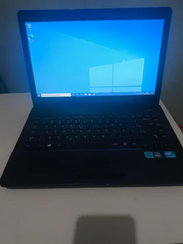 Notebook conservado - ótimo estado - pronto para uso