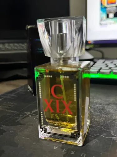 Perfume Dior H I Brian perteson