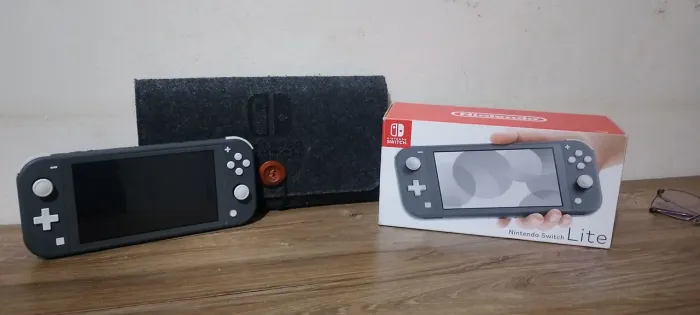 Nintendo switch lite cinza 32gb