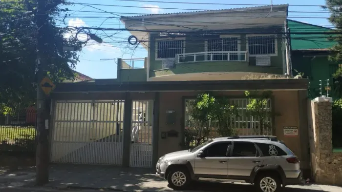 CASA DUPLEX EM CONDOMINIO SALA 2 SUITES COM GARAGEM - PRAÇA SECA  RJ 
